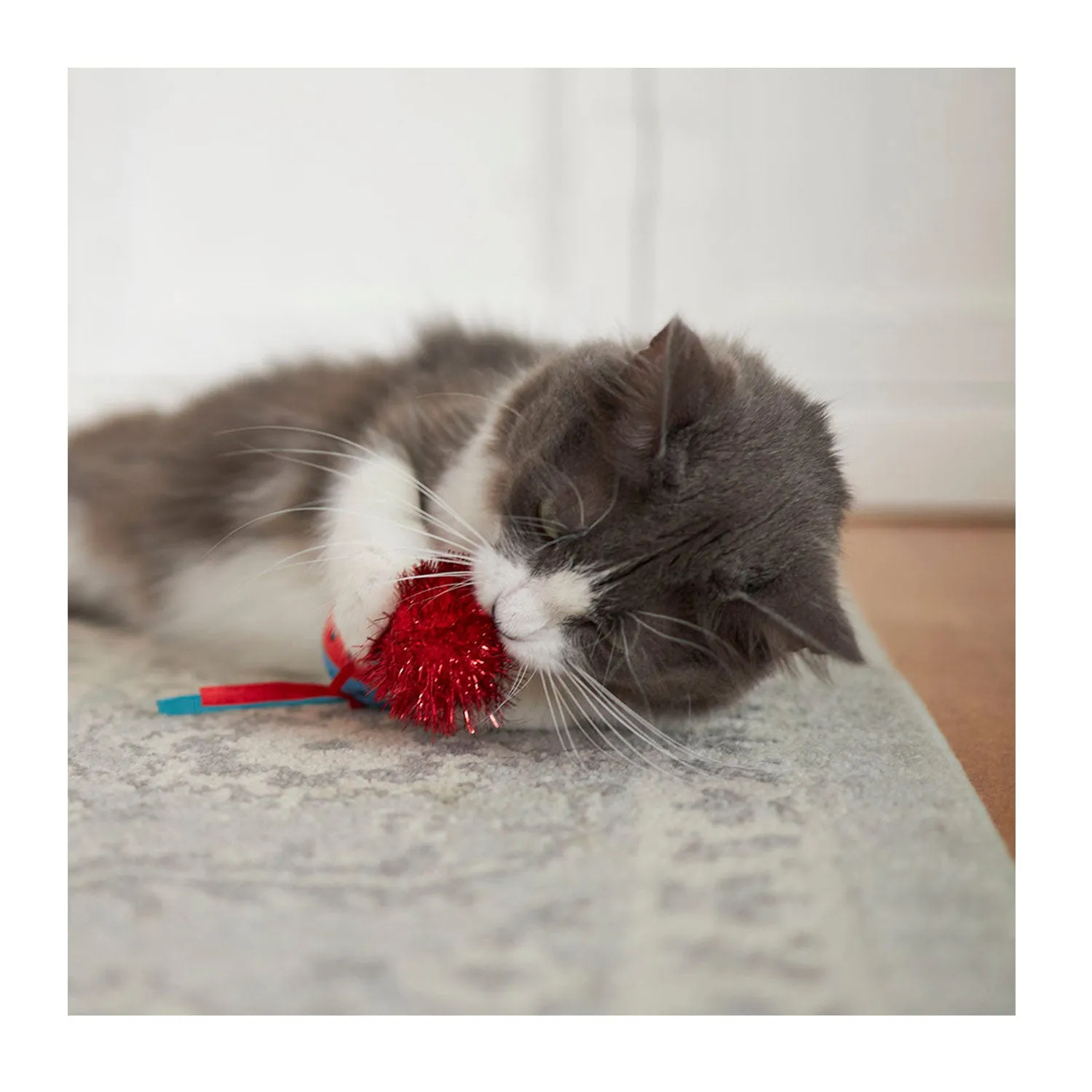 Kazoo Kitty Pom Pom Ball Cat Toy