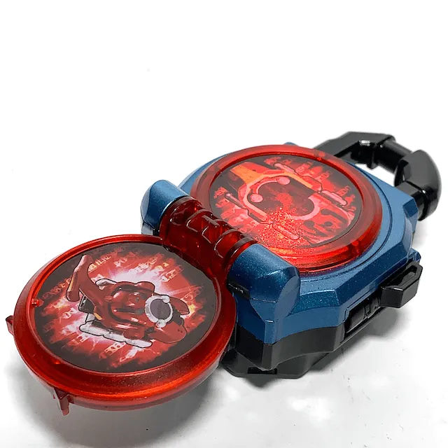 [LOOSE] KR Gaim: Capsule Toy Lock Seed Kabuto